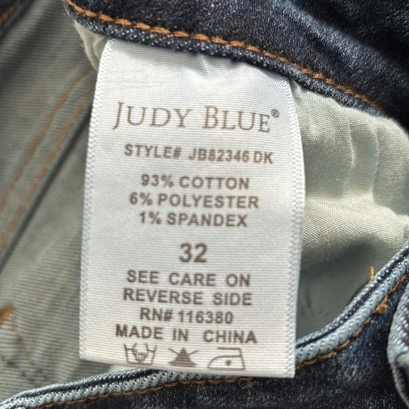Women’s Judy Blue Low Rise Boyfriend Distressed Jeans; Size 14. - Picture 14 of 16